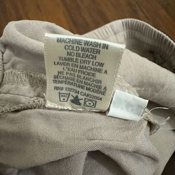 BELLA DAHL Tencel Lyocell Drawstring Tapered Pants in Taupe - Picture 9 of 12